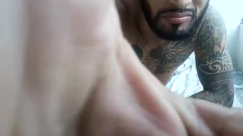 Snapshot of frankdanielsmolano chatting on April 2026 04:45:02 PM frankdanielsmolano online show from April 2026 04:45:02 PM