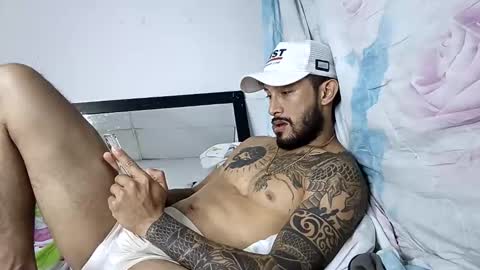 Snapshot of frankdanielsmolano chatting on April 2026 03:04:02 AM frankdanielsmolano online show from April 2026 03:04:02 AM