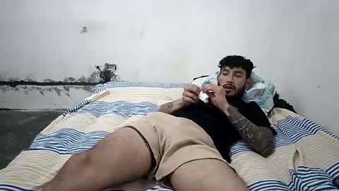 Snapshot of frankdanielsmolano chatting on May 2026 02:38:01 AM frankdanielsmolano online show from May 2026 02:38:01 AM