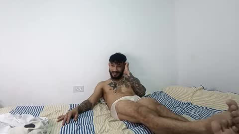 Snapshot of frankdanielsmolano chatting on May 2026 03:02:01 AM frankdanielsmolano online show from May 2026 03:02:01 AM