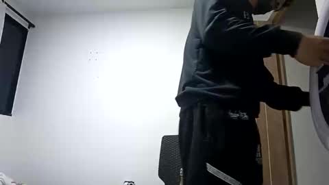 Snapshot of frankdanielsmolano chatting on May 2026 12:05:01 AM frankdanielsmolano online show from May 2026 12:05:01 AM
