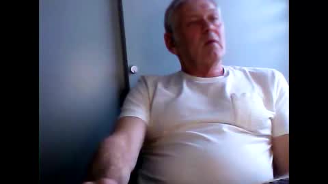Snapshot of frannkboy61 chatting on April 2026 06:30:02 PM frannkboy61 online show from April 2026 06:30:02 PM