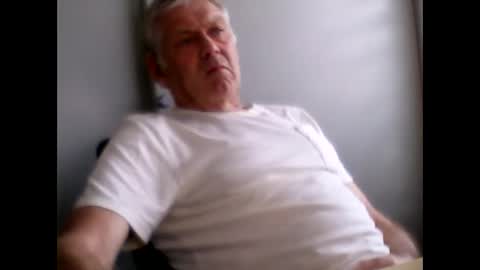Snapshot of frannkboy61 chatting on May 2026 06:06:01 PM frannkboy61 online show from May 2026 06:06:01 PM