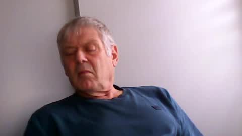 Snapshot of frannkboy61 chatting on June 2026 05:33:02 PM frannkboy61 online show from June 2026 05:33:02 PM