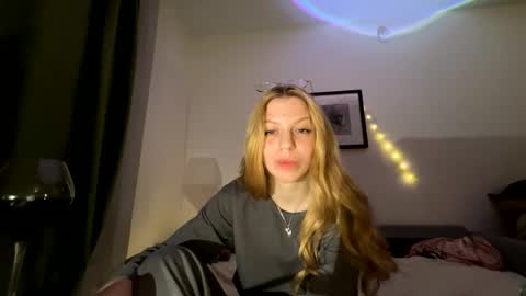 franny_fresh online show from March 2026 04:12:02 PM