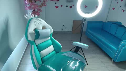 Franshesca online show from February 2026 07:33:02 PM