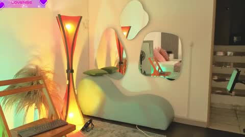 Fransheska online show from May 2026 11:27:02 AM