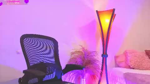 Snapshot of fransheskarossi_ chatting on June 2026 11:46:01 AM Fransheska online show from June 2026 11:46:01 AM