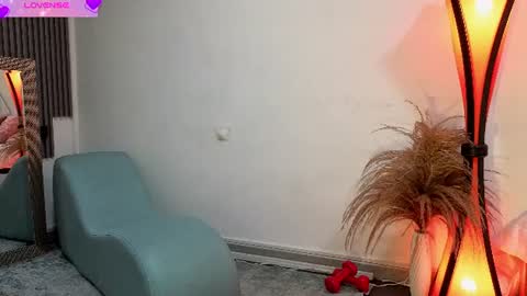 Snapshot of fransheskarossi_ chatting on June 2026 11:36:02 AM Fransheska online show from June 2026 11:36:02 AM