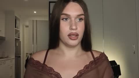 Snapshot of franzeva chatting on June 2026 11:48:02 AM I am franzeva online show from June 2026 11:48:02 AM