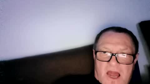 Wolfi online show from April 2026 07:55:01 PM