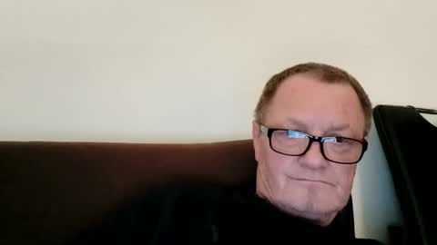 Wolfi online show from April 2026 06:25:02 AM