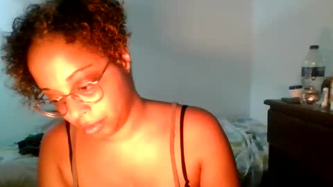 Snapshot of freakjawn1992 chatting on May 2026 02:20:02 AM FreakJawn online show from May 2026 02:20:02 AM