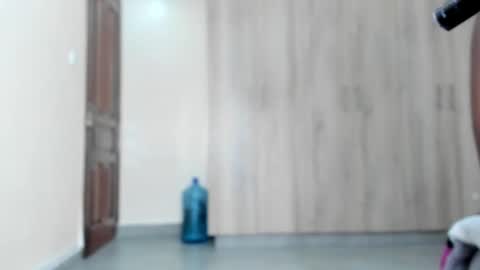 Sandra online show from February 2025 07:45:02 PM