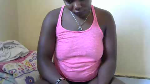 Snapshot of freaky_dolly chatting on March 2025 11:29:01 AM freaky_dolly online show from March 2025 11:29:01 AM