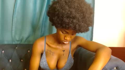 Snapshot of freaky_shamzzy chatting on September 2025 06:33:02 PM shamika online show from September 2025 06:33:02 PM