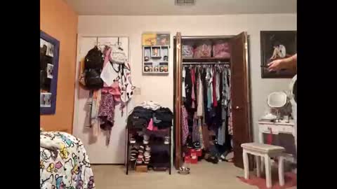 freakybriz online show from September 2025 03:45:02 AM