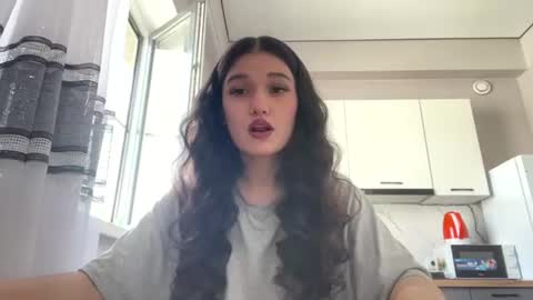 Mia online show from July 2026 05:13:01 AM