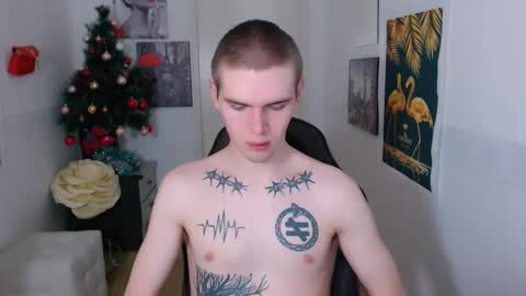 fredd_xanderrs online show from December 2024 02:30:02 AM