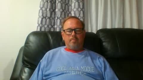 Snapshot of freddieknuck chatting on June 2026 04:24:02 AM Just Fred online show from June 2026 04:24:02 AM