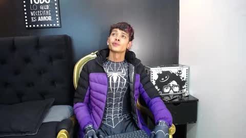 Snapshot of freddkane chatting on February 2025 12:08:02 PM Freddkane online show from February 2025 12:08:02 PM