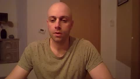 freddow online show from November 2025 08:08:01 PM