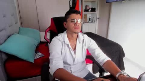 Frederic Sloan online show from February 2026 04:58:02 PM