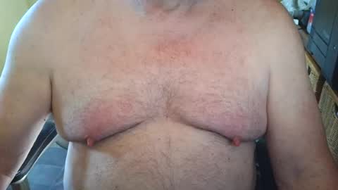 Snapshot of free_amos chatting on July 2026 01:04:01 AM free_amos online show from July 2026 01:04:01 AM