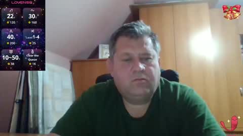 freeboy80180 online show from December 2025 04:58:01 PM