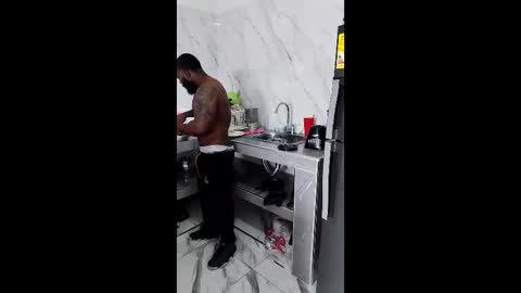 shakur online show from April 2026 06:05:02 PM