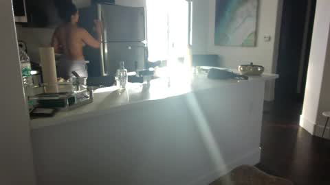 Snapshot of freesoulmovement chatting on January 2025 10:58:02 PM jasmineandaladin69 online show from January 2025 10:58:02 PM