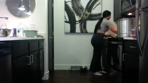 Snapshot of freesoulmovement chatting on January 2025 10:49:02 PM jasmineandaladin69 online show from January 2025 10:49:02 PM