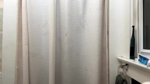 Snapshot of freethebirdclouds chatting on September 2025 08:14:02 AM freethebirdclouds online show from September 2025 08:14:02 AM