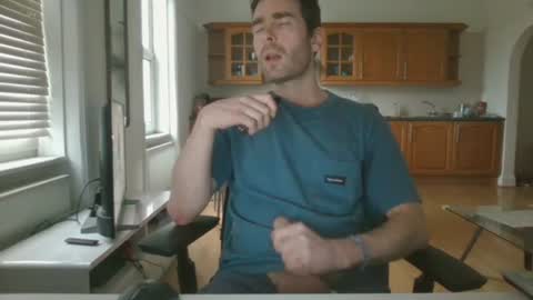 Horny Paul online show from November 2025 02:39:02 PM