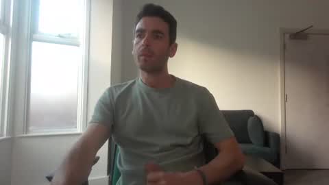 Snapshot of frenchbdmaninlondon chatting on June 2026 06:52:01 PM Horny Paul online show from June 2026 06:52:01 PM
