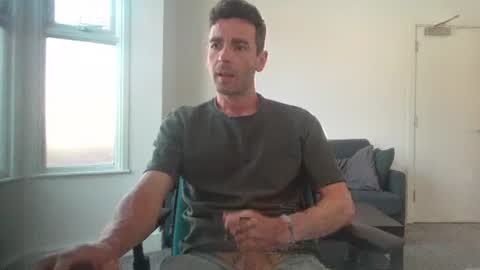 Snapshot of frenchbdmaninlondon chatting on July 2026 12:57:02 PM Horny Paul online show from July 2026 12:57:02 PM