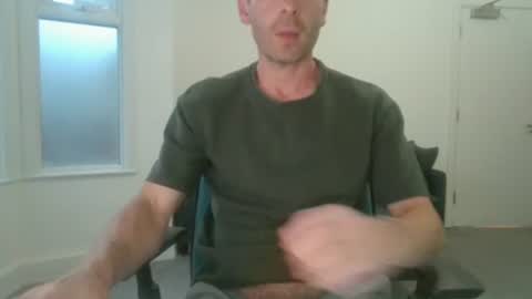 Snapshot of frenchbdmaninlondon chatting on July 2026 08:11:02 PM Horny Paul online show from July 2026 08:11:02 PM