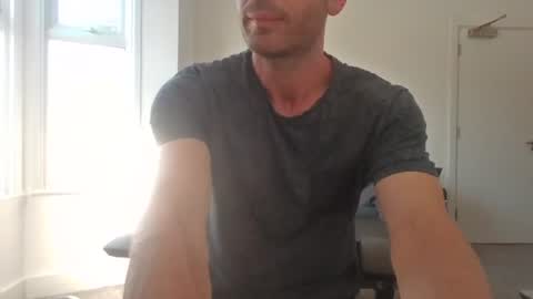 Snapshot of frenchbdmaninlondon chatting on July 2026 03:37:02 PM Horny Paul online show from July 2026 03:37:02 PM