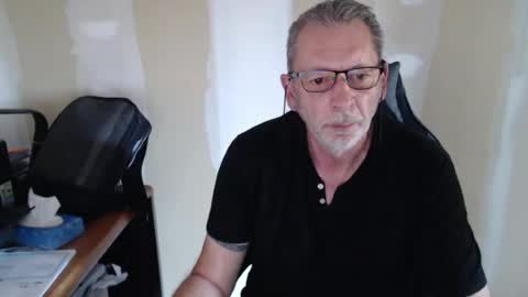 frenchforsexfriend online show from August 2026 03:10:01 PM
