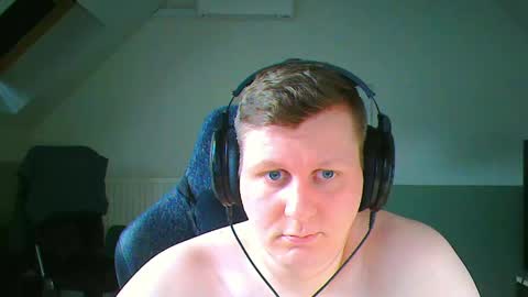 Snapshot of frenchfrieswithmayo chatting on April 2026 05:44:02 PM French fries online show from April 2026 05:44:02 PM