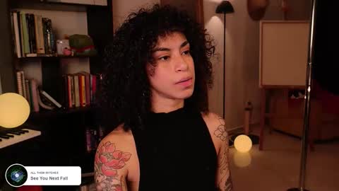 Vale online show from November 2025 04:45:02 AM