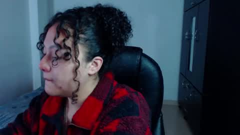 Louise  online show from December 2024 05:40:02 AM