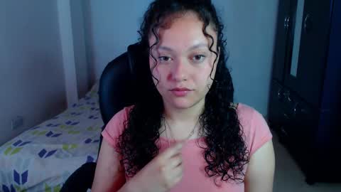 Louise  online show from December 2025 12:09:01 PM