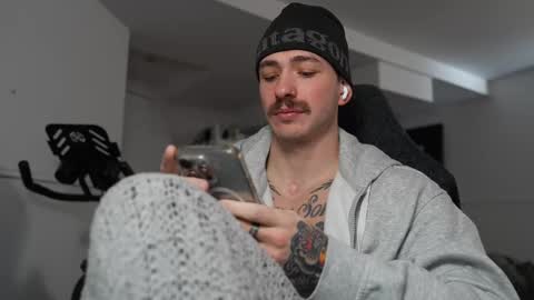 cameron online show from March 2025 07:18:01 PM