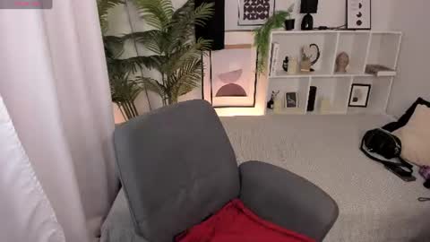 Laura online show from July 2026 06:08:02 AM
