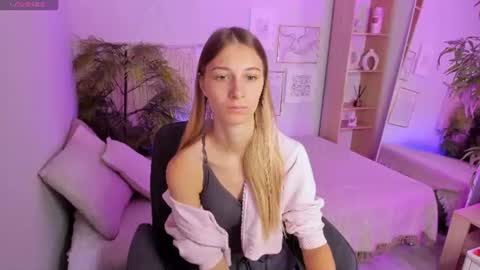 Laura online show from July 2026 07:37:01 AM