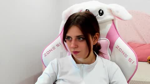 FreyaVey online show from January 2026 05:34:02 AM