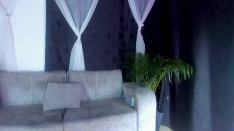 aura online show from November 2025 03:34:01 AM