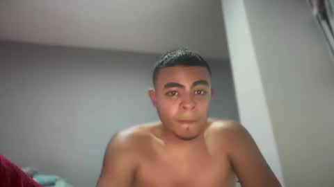 freyva_ online show from January 2025 12:51:02 AM