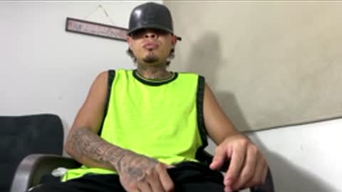 freyva_ online show from March 2026 05:12:02 AM